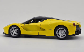 Ferrari LaFerrari Diecast Scale Model Car - Large
