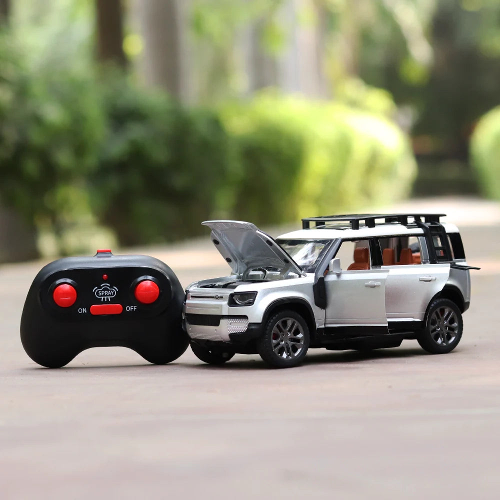 Remote Control Defender Metal Die-Cast Car (Plastic Body) with Real Smoke Effect