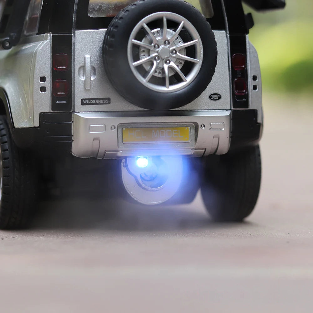 Remote Control Defender Metal Die-Cast Car (Plastic Body) with Real Smoke Effect